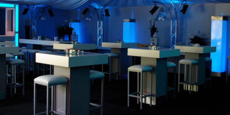 Quadro | Inrichting | Feest | Statafel | Hemel | LED Zuilen | ColorLED Bar | Highdisc