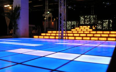 Vloer | Dansvloer | Led | Verlicht | Showtrap | Trap | Wit | Blauw | Dansen | Highdisc