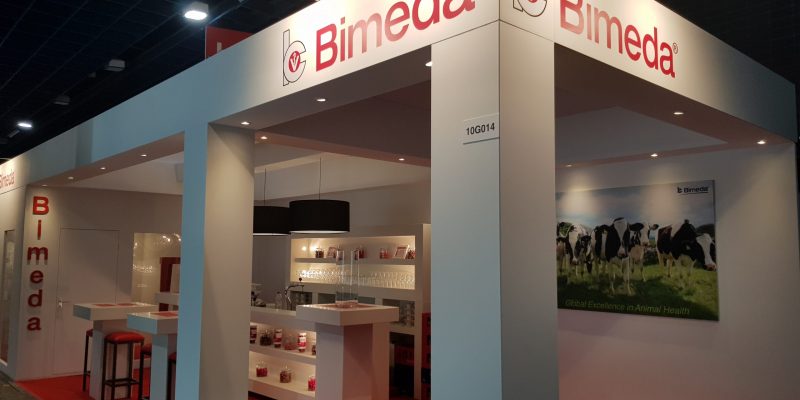 Langwerpige stand | Rood | Beursstand | Standbouw | Beurs | Meubilair | Maatwerk | Highdisc