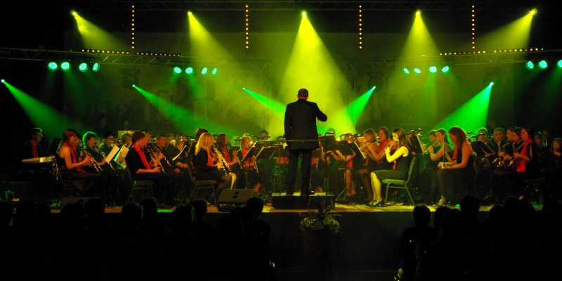 Show | Podium | Zaal | Geluid | Verlichting | Licht | Highdisc