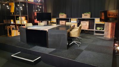 Talkshow tafel | Show | Presentatie | Presentatietafel | Beeld | Scherm | StelligStaal | Decoratie | Highdisc