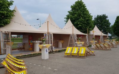 Tenten | 100% Natural Light | Stoeltjes | Statafel | Buiten | Festival | Highdisc